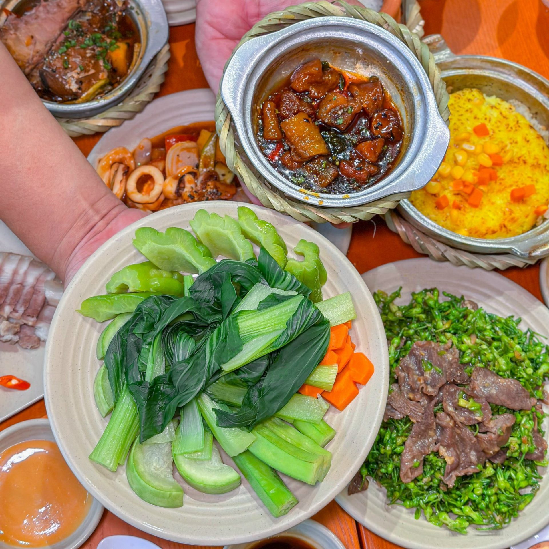 Khóa Học Mở Quán Cơm Niêu Cơm Thố Đông Khách