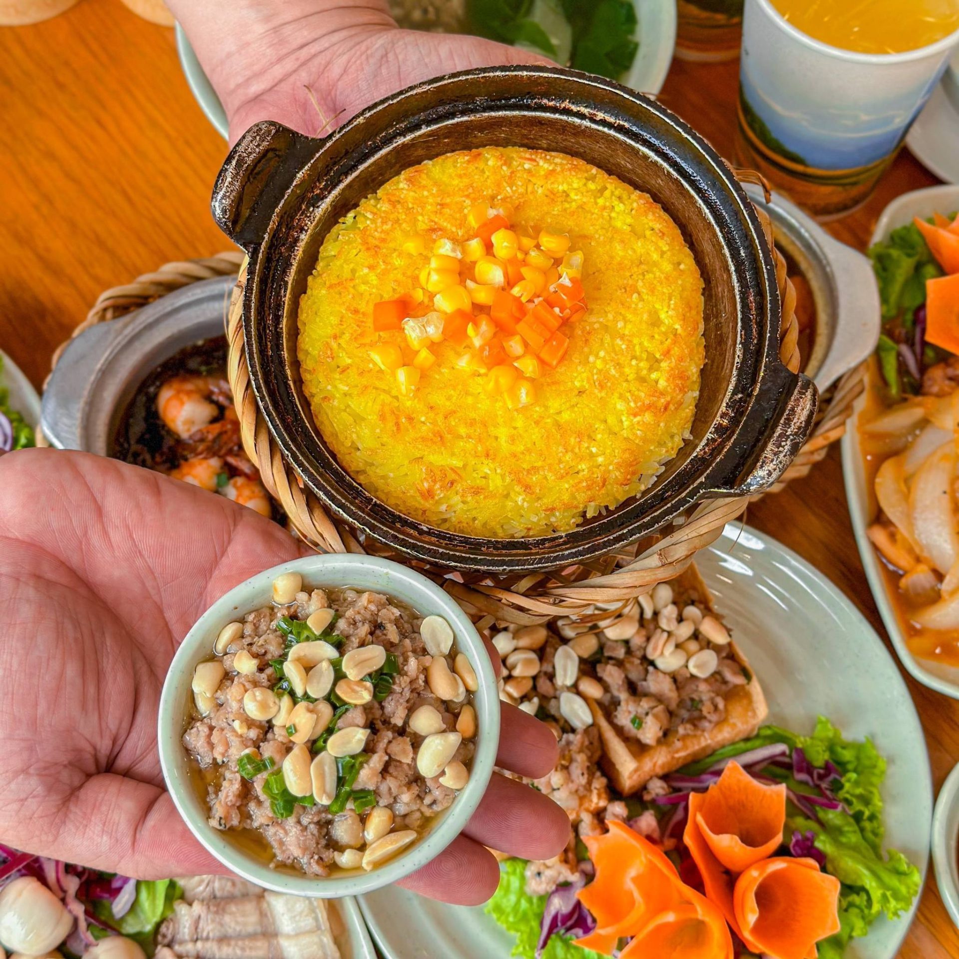 Khóa Học Mở Quán Cơm Niêu Cơm Thố Đông Khách